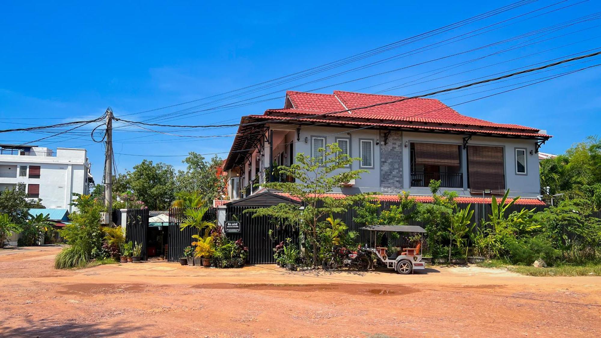 Nika'S House Hostel เสียมราฐ ภายนอก รูปภาพ