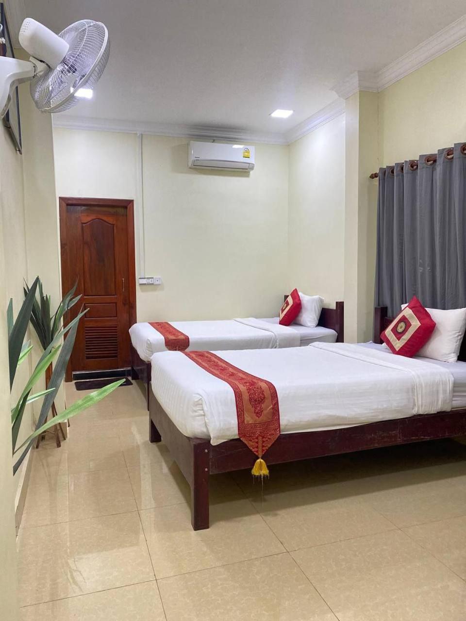 Nika'S House Hostel เสียมราฐ ภายนอก รูปภาพ
